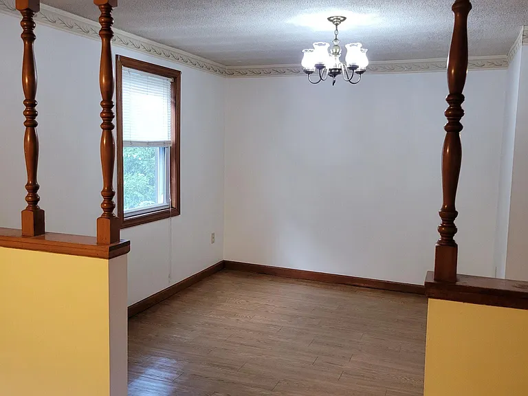 35 Plain St #2 — Photo 4