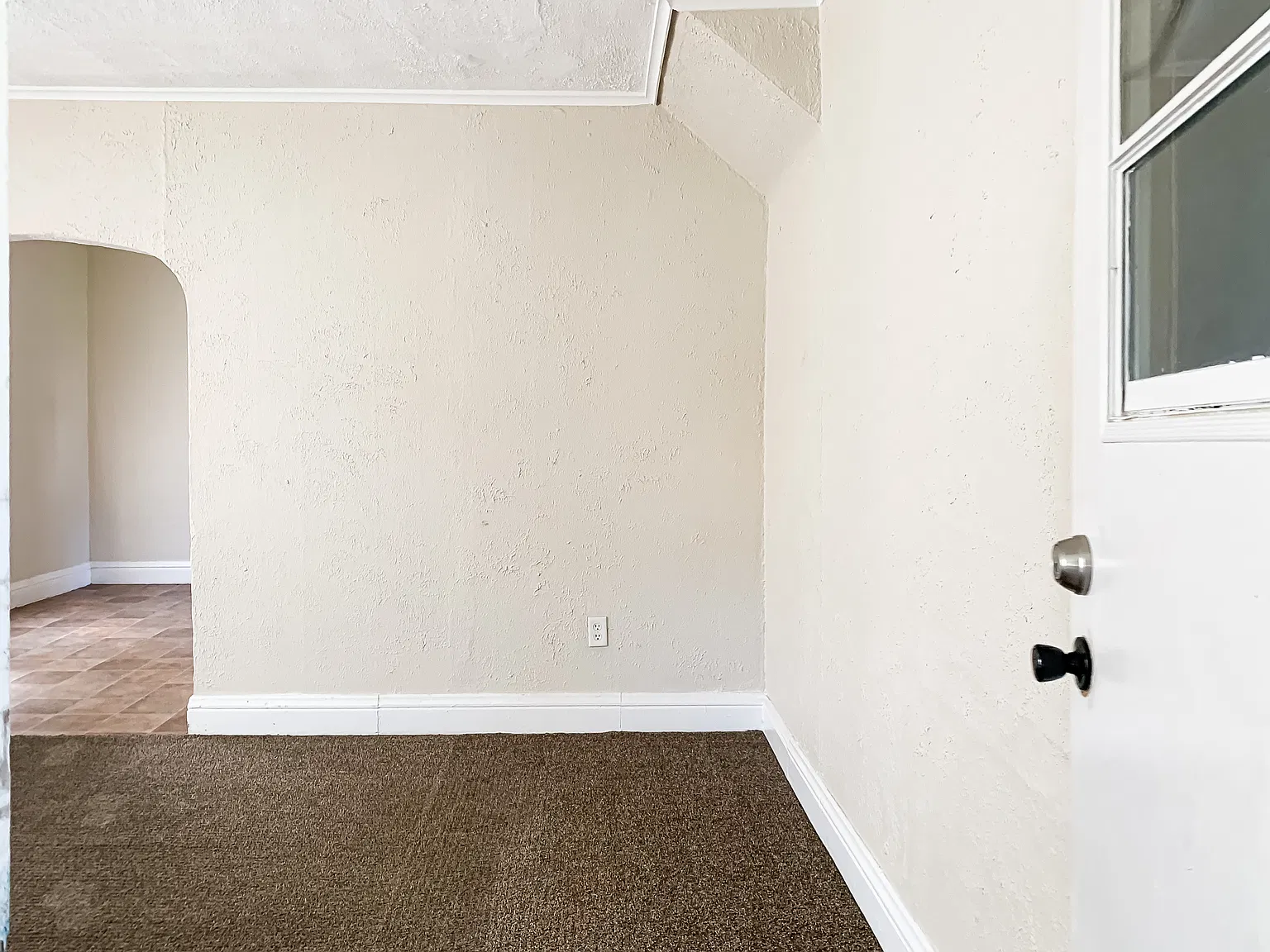 2/1 Home in River Park Area, South Bend — Photo 2