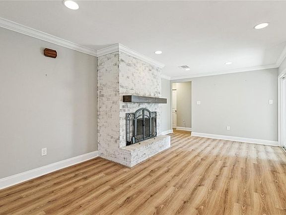 4th image of 3116 Iowa Ave