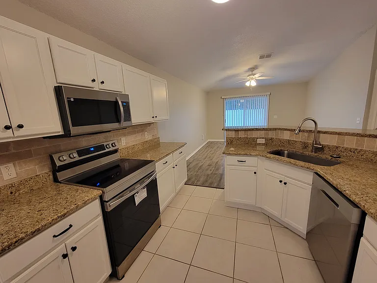 13909 Econ Woods Ln — Photo 6