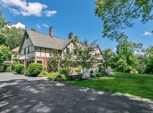 31 Headley Rd, Morristown, NJ 07960