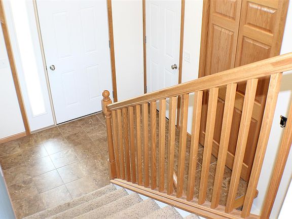 5th image of 2644 Meadowlark Dr