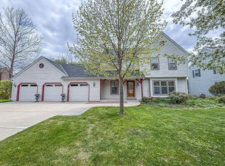 13130 W Scarborough Dr, New Berlin, WI 53151