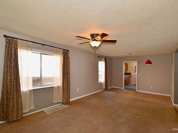 002_Living Room