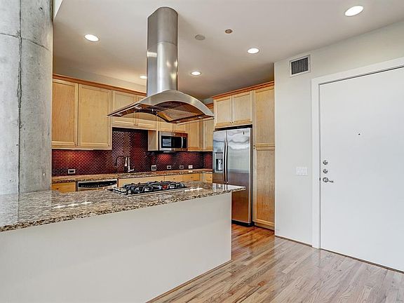 4th image of 5005 Hidalgo St Unit 406