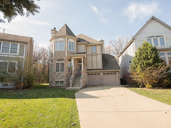 2nd image of 5342 N Lowell Ave