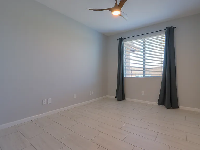 5656 W Posse Dr — Photo 5