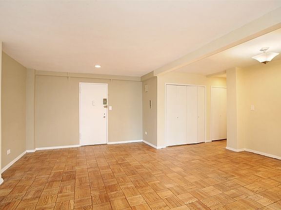 5th image of 241 E 76th St APT 6D