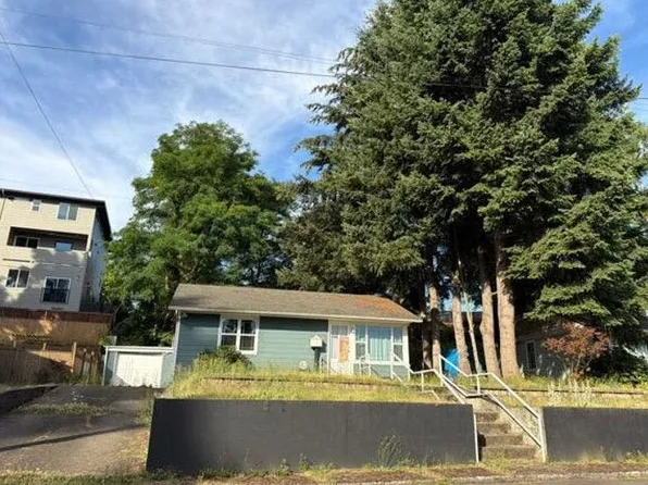 1520 E 16th Pl, Vancouver, WA 98661