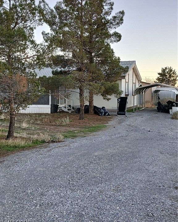 2nd image of 1831 W Wilson Rd