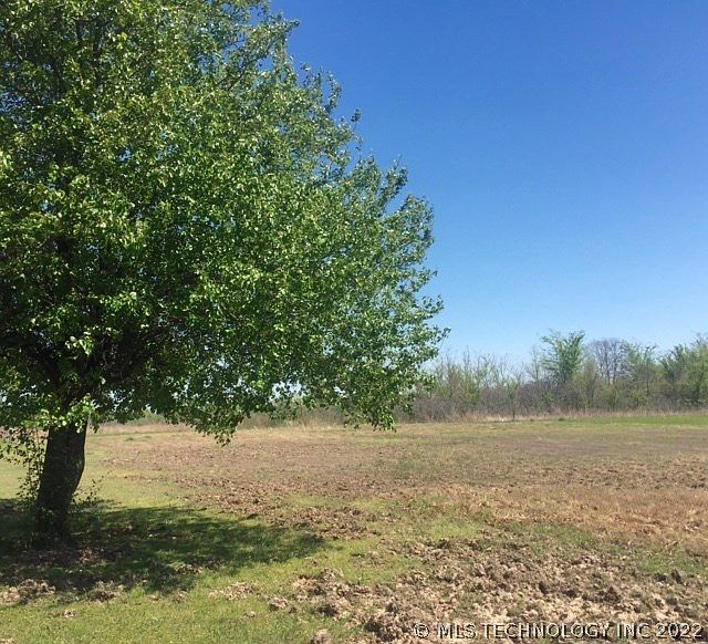 2nd image of 150 E Highway Rd