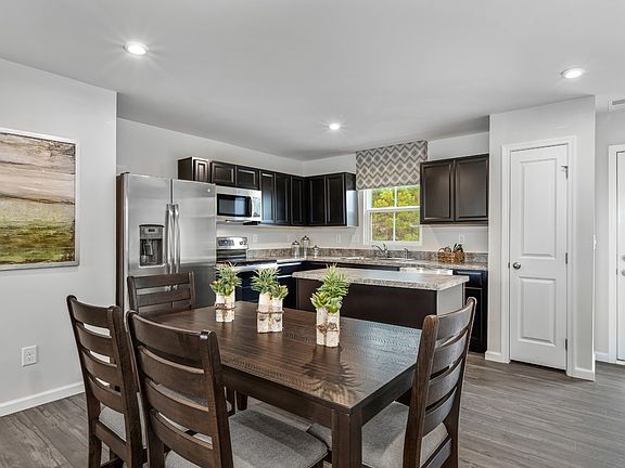 5th image of 3042 Killarney Park Lot 107