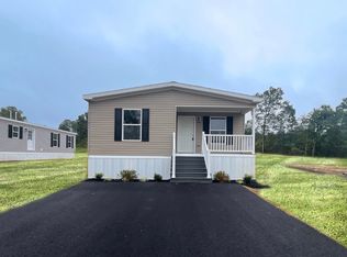 511 Barrington Rd, Macungie, PA 18062