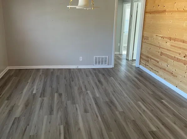 4014 E Woodrow Pl, Tulsa, OK 74115