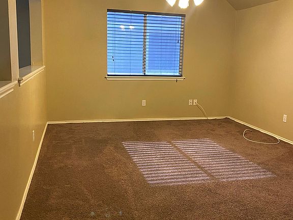 5th image of 3134 Edmonton Dr