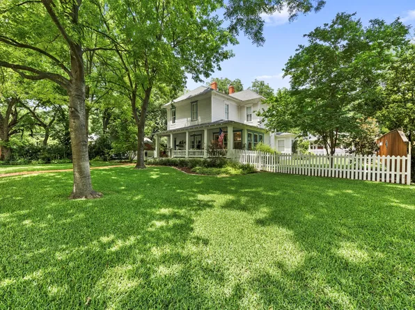 604 W Jefferson St, Waxahachie, TX 75165