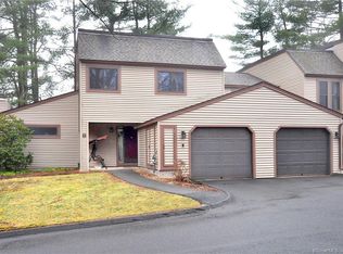 1 Maple Ln UNIT 1, Avon, CT 06001