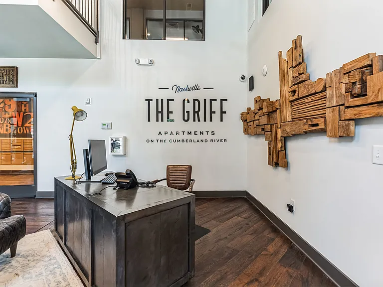 The Griff — Photo 12