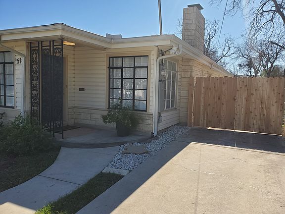2nd image of 1614 Texas Ave