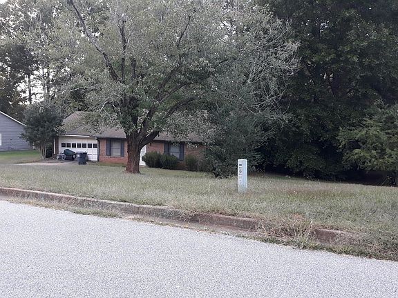 2nd image of 448 Valley Woods Cir SE