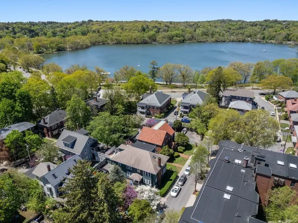 26 Lakeville Rd #1, Jamaica Plain, MA 02130