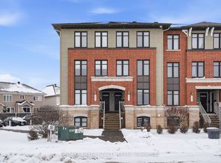 2333 Esprit Dr #121, Ottawa, ON K4A0T4