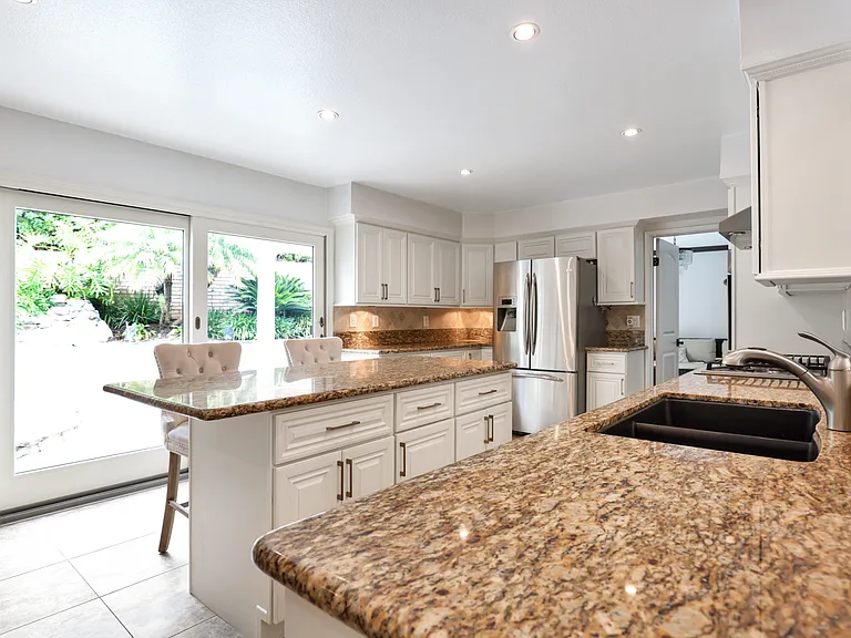 30 Almond Tree Ln — Photo 24