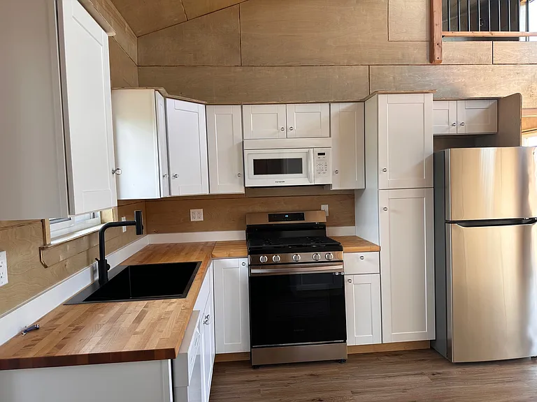 1161 Virginia Lynn Way #D — Photo 2