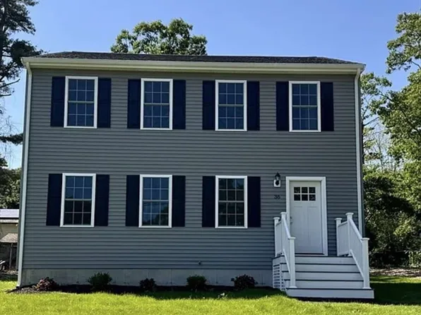 36 Restful Ln, Wareham, MA 02571