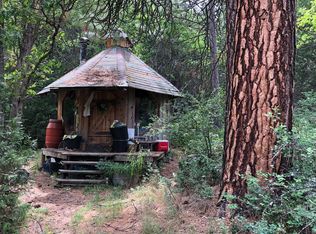 1772 Colestin Rd, Ashland, OR 97520