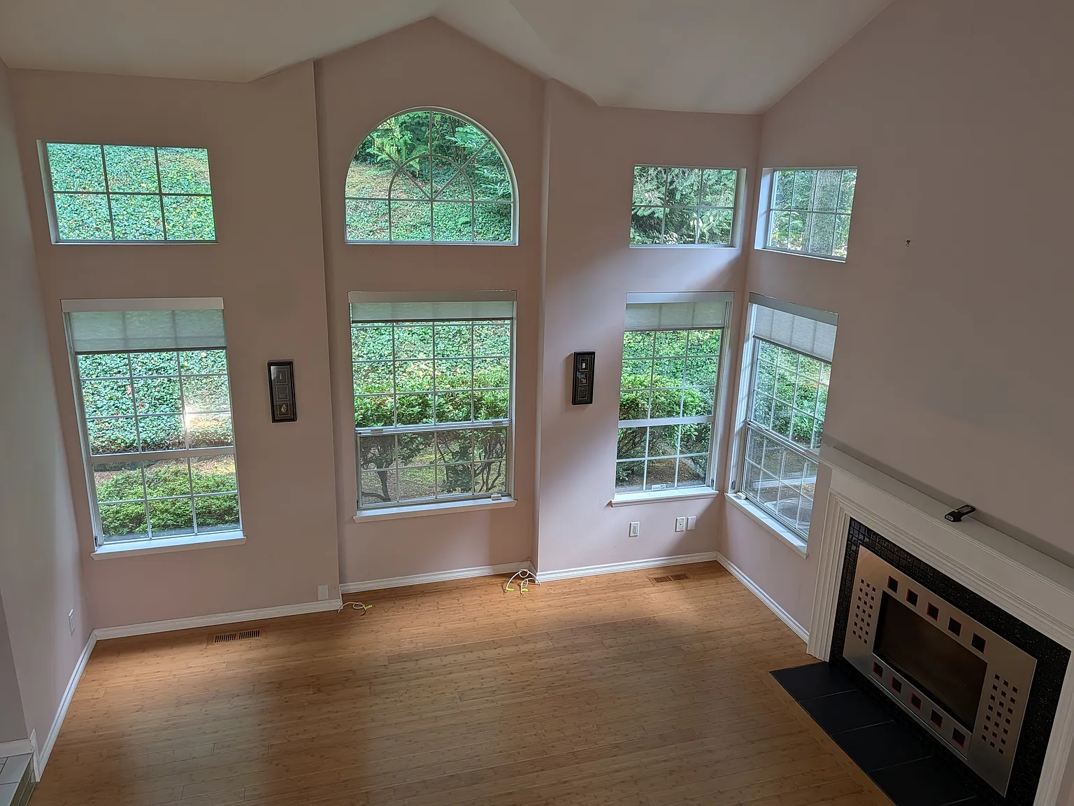 2 bed, 2.5 bath, 1740 sqft, $3,600 — Photo 2