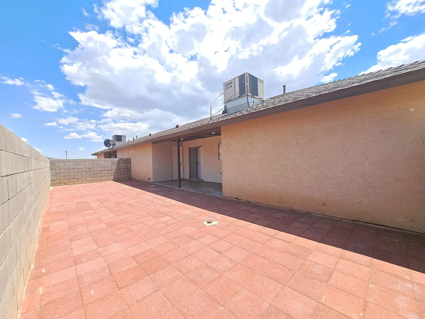 12222 Kiowa Rd — Photo 2
