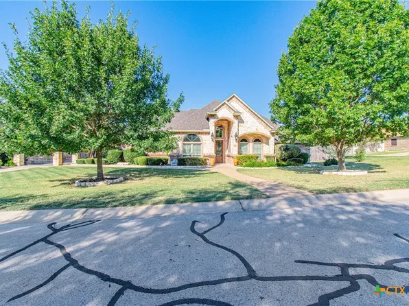 300 Eagle Landing Dr, Belton, TX 76513
