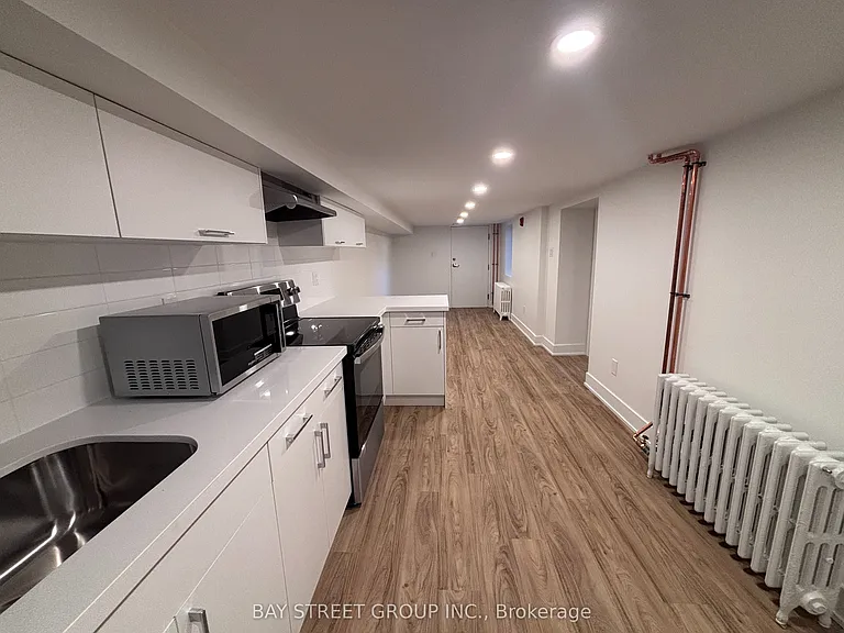 1311 Pape Ave #10 — Photo 2