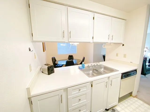 4727 Ravenna Ave NE #401 — Photo 19