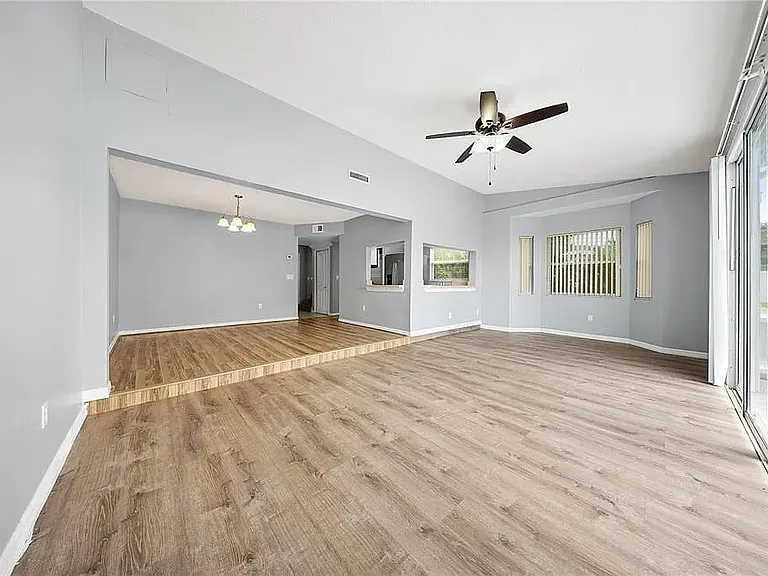 677 Orchid Dr #A — Photo 11
