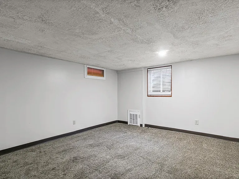 5 Curtis Ct — Photo 18