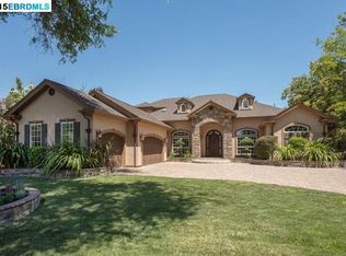 798 Hutchinson Rd, Walnut Creek, CA 94598