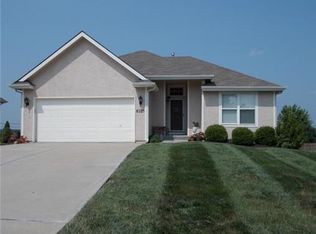 8104 NE 113th St, Kansas City, MO 64157