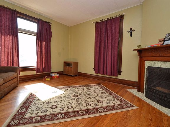 5th image of 113 N Hamilton St