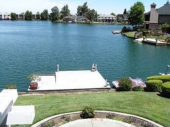 2nd image of 1851 Lakeshore Dr