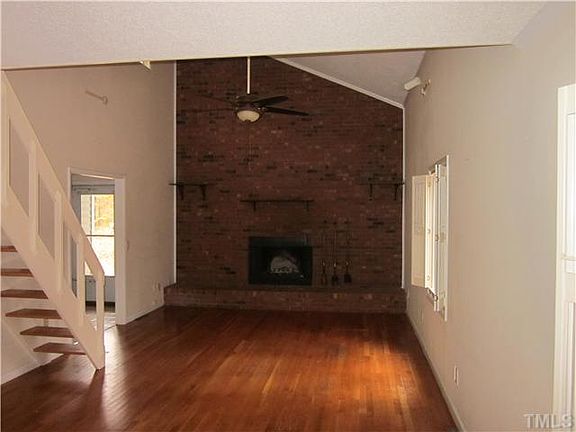 4th image of 2234 Sandy Ln