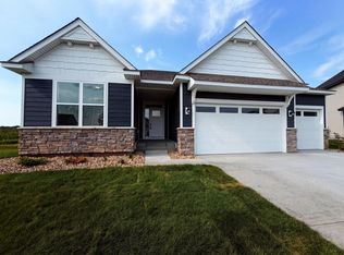 851 Londonderry Ln NW, Rochester, MN 55901