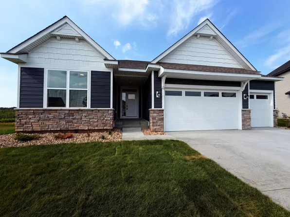 851 Londonderry Ln NW, Rochester, MN 55901