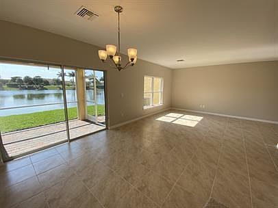 3rd image of 3724 Crofton Ct #1