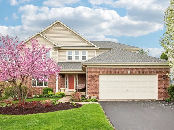 34457 N Bluestem Rd, Round Lake, IL 60073