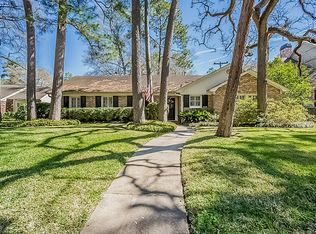 12102 Old Oaks Dr, Houston, TX 77024