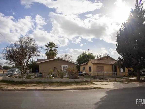 9500 Carnation Ave, Lamont, CA 93241