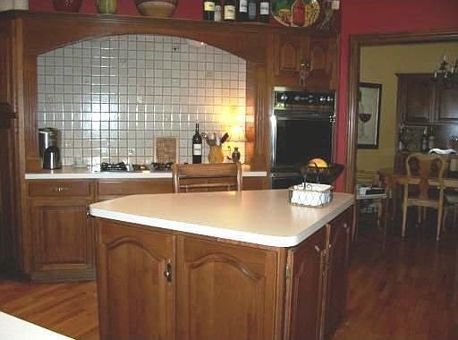 3rd image of 1275 Hillwood Cir
