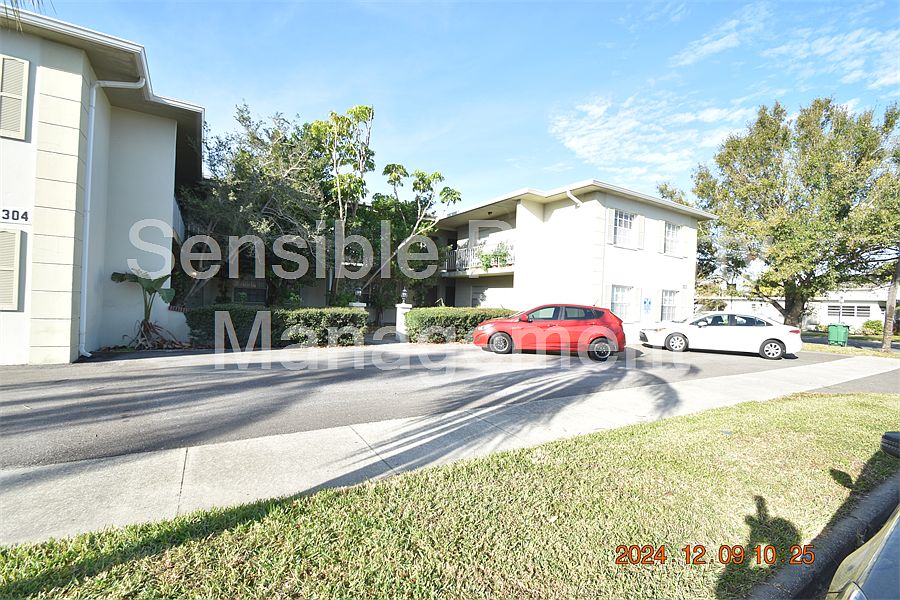 1st image of 302 Danube Ave APT 2